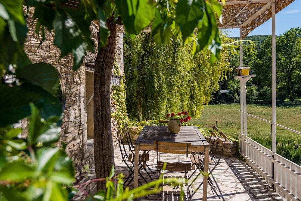 Gites De La Croix Du Gres (Adults Only) Valaurie Exterior photo