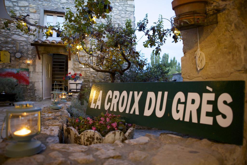 Gites De La Croix Du Gres (Adults Only) Valaurie Exterior photo